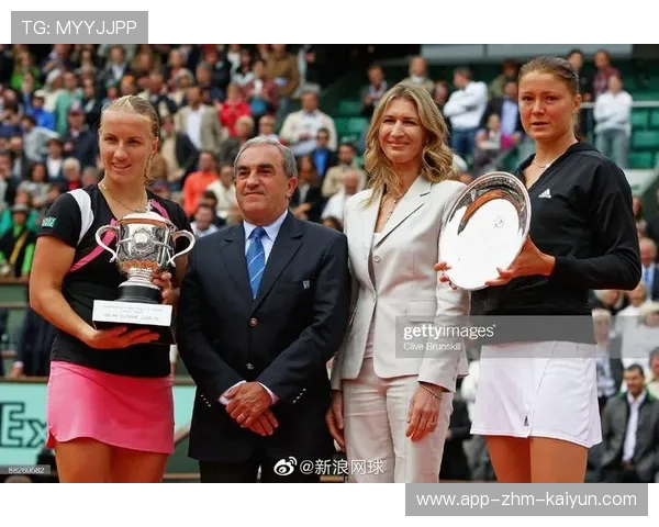 红土之战：莎拉波娃赢得法国公开赛冠军